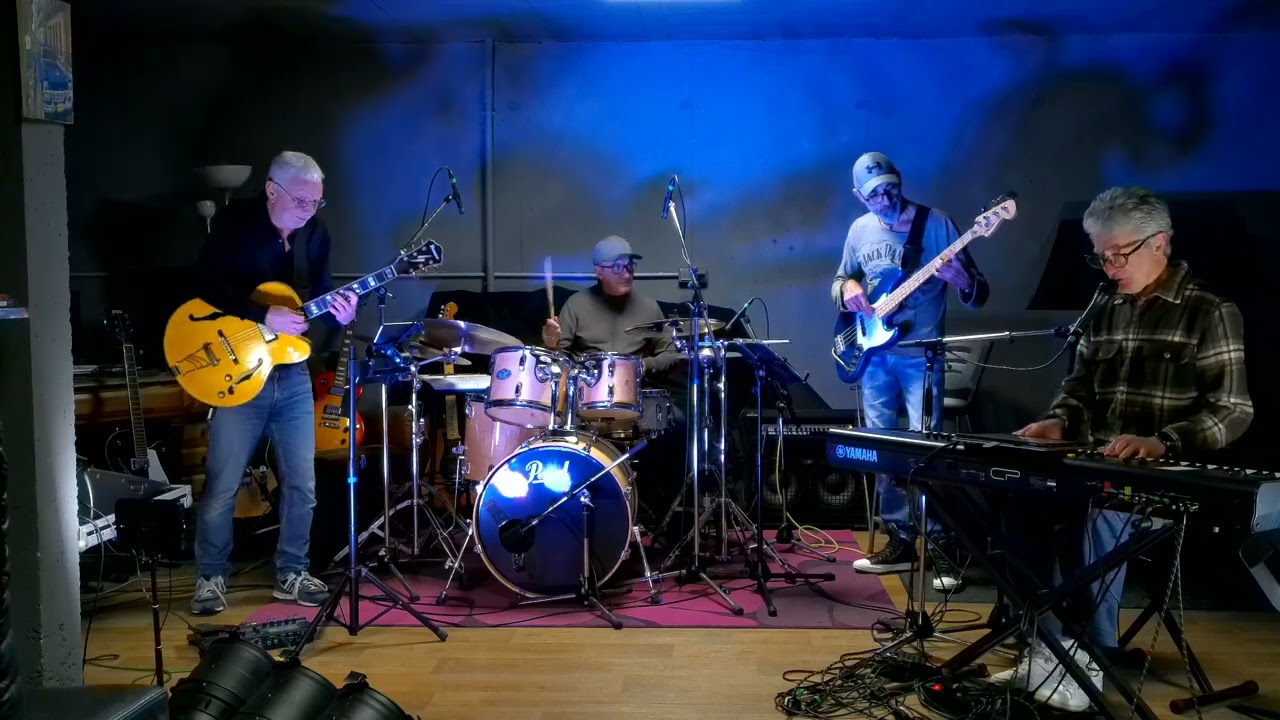MICRO CLIMAT - Plus je t'embrasse - Live Studio Mag