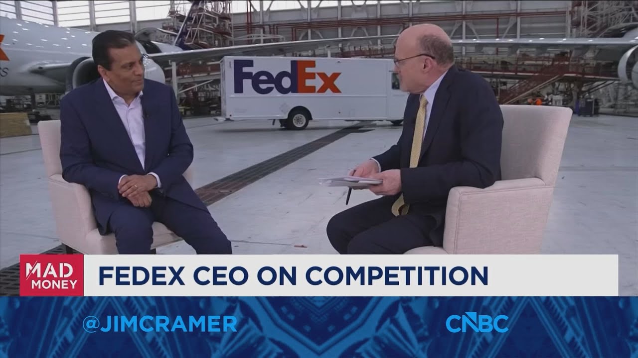 Генеральный директор FedEx прокомментировал заявление Amazon о создании сервисов для цепочки пост...