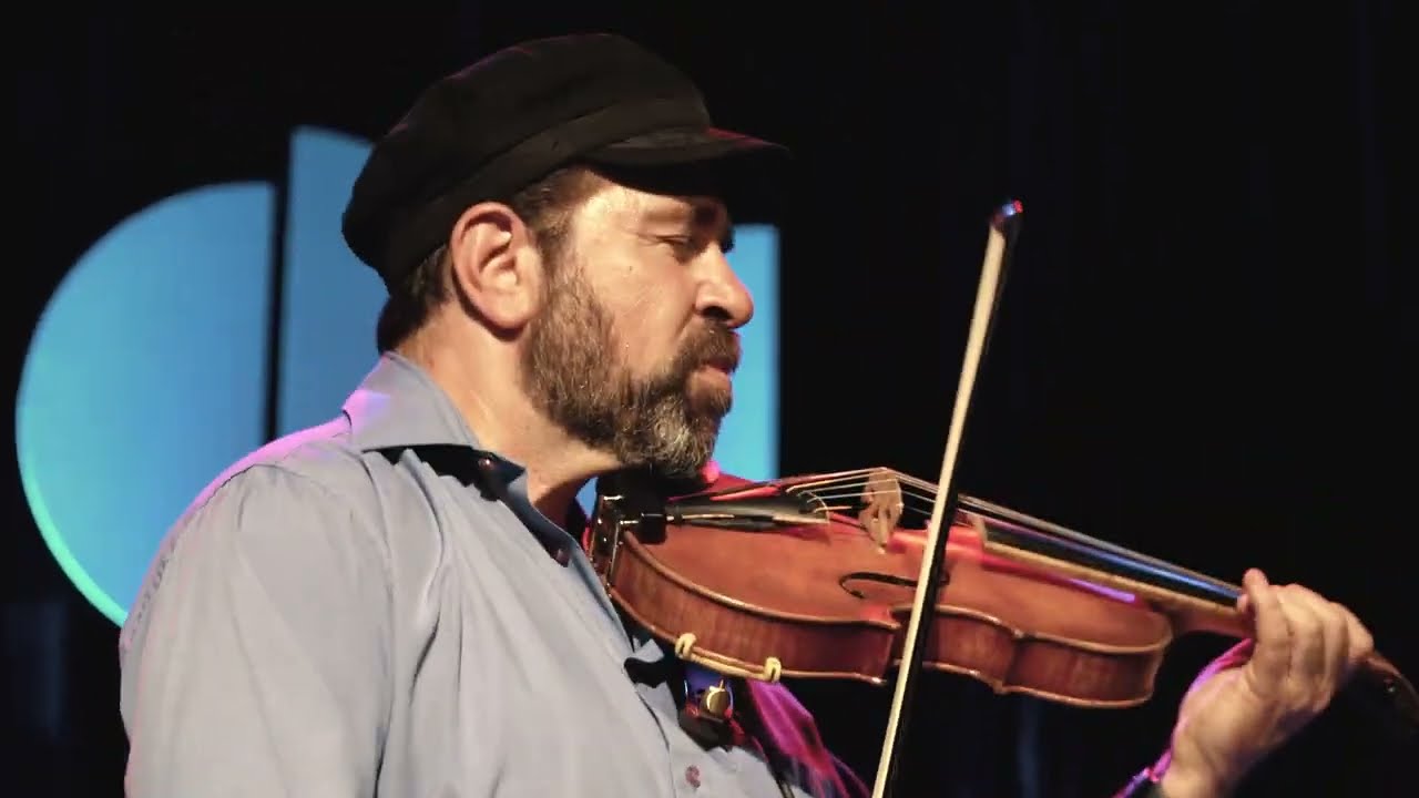 Ted Falcon - Tô Chegando - Almost There - Live from the Clube do Choro