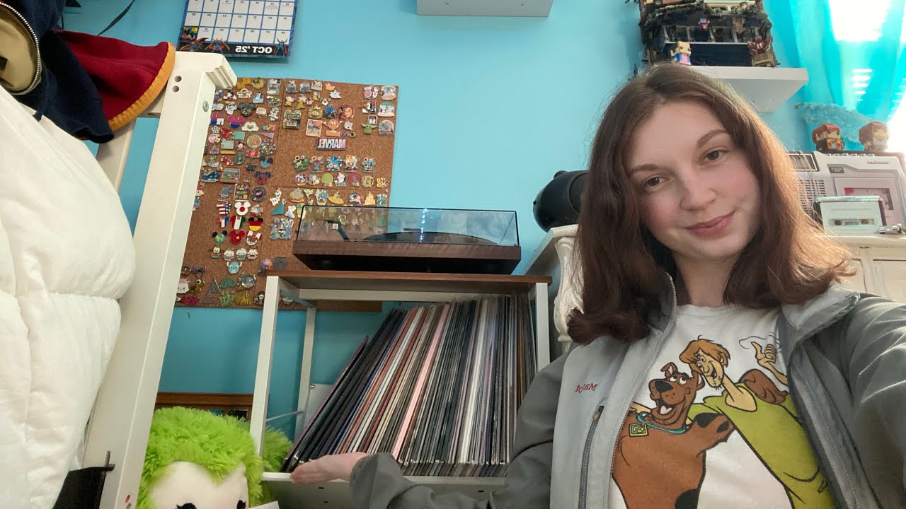 My Vinyl Record/CD Collection (First Video!)
