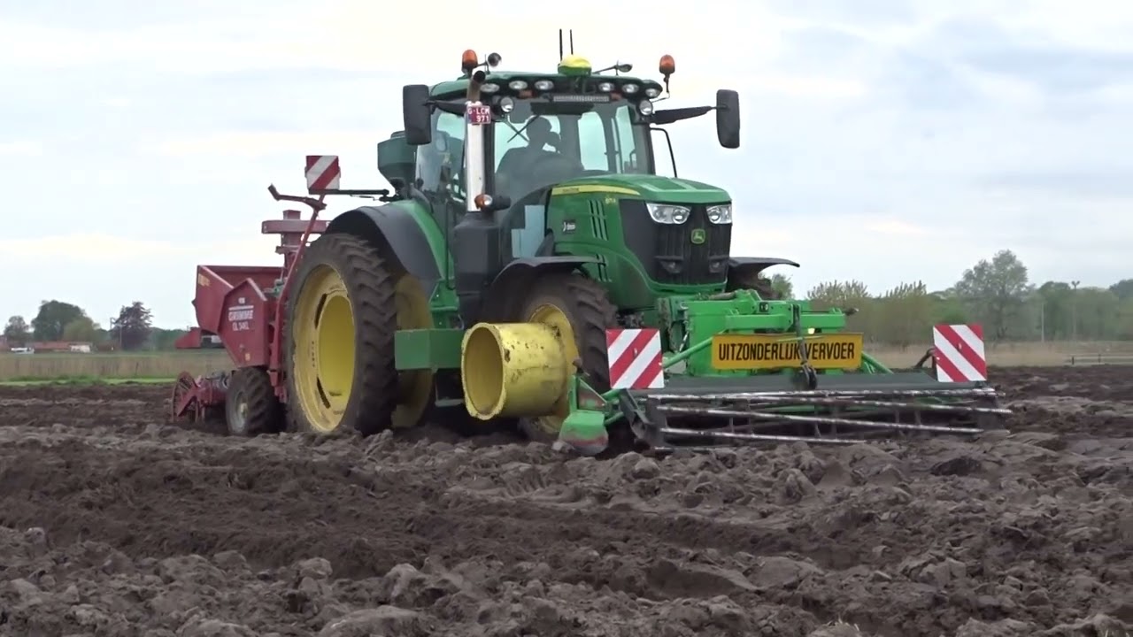 Deroo: Aardappels planten.