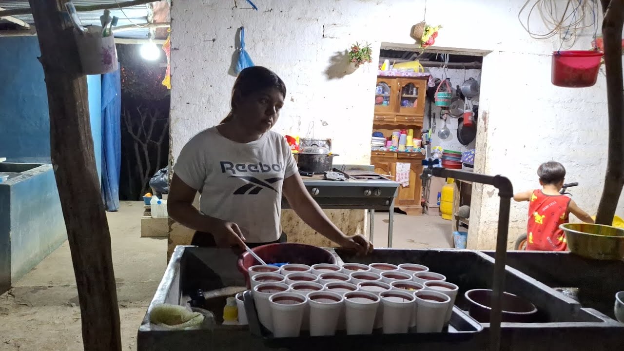HICIMOS ESTAS DELICOSAS GELATINAS PARA COMPARTIRLAS 🤗🤗🤗 LIAM LES ENSEÑA SUS TAREAS🙏🙏