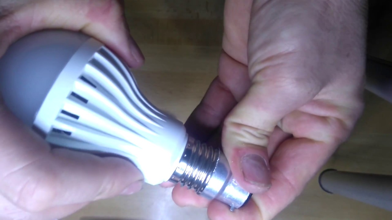 Easy how to convert E27 screw to B22 bayonet led light bulb