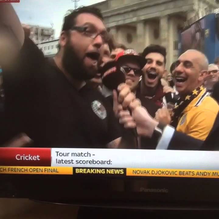 Tifoso juventino bestemmia in diretta alla TV inglese inneggiando ad Ogbonna