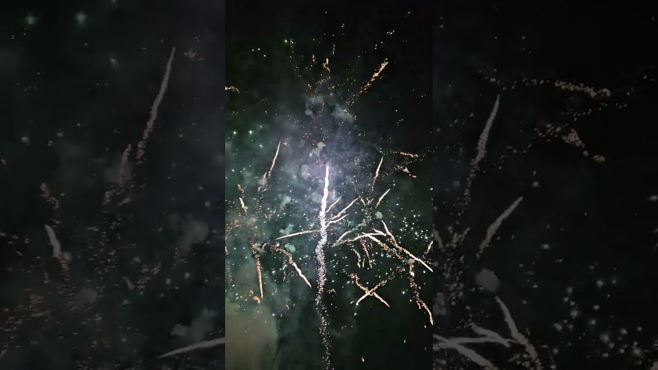 Een vuurwerkshow in Pannerden, shells en potten,2025-2026