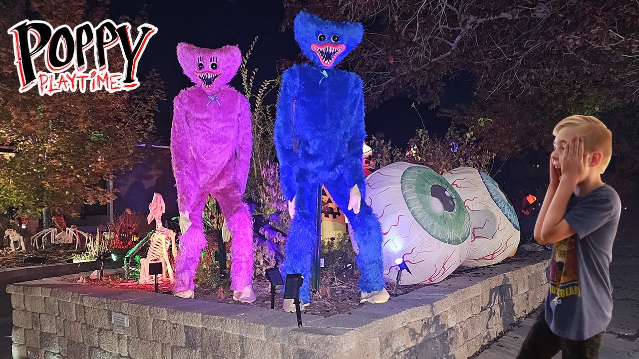 Making 7 Foot Huggy Wuggy & Kissy Missy Halloween Props!