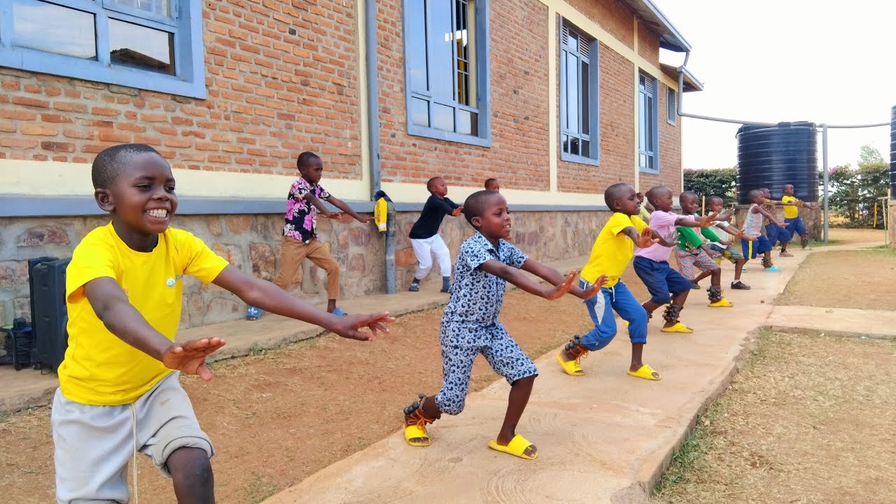 IKIZIRE,INTWATWA BY CHILDREN FROM SHELTER THEM BATARURE