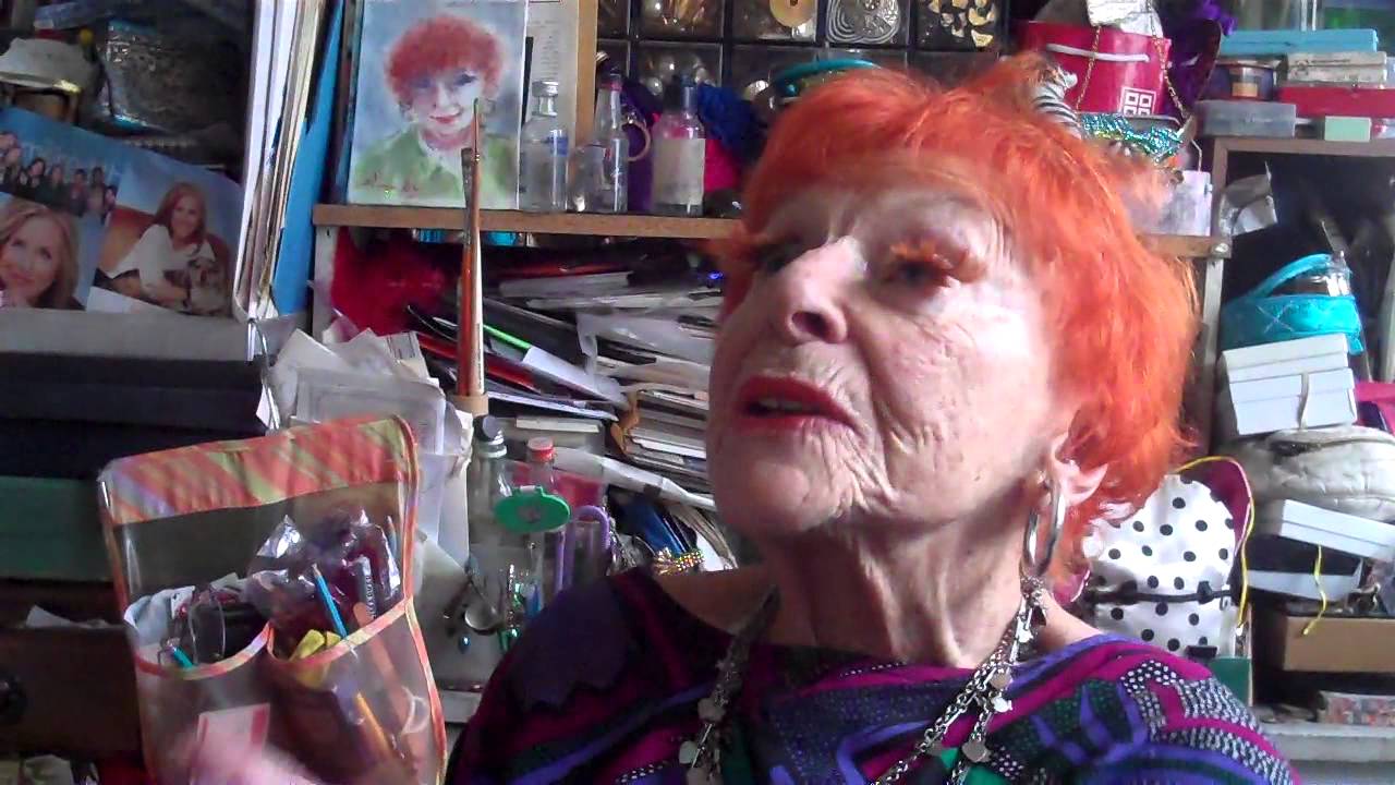 A visit with Ilona Royce Smithkin, 94 year old  cover girl for Advanced Style