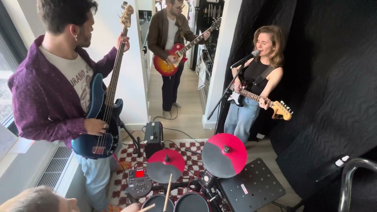 Sunday Morning - Performed by The Satin Gum Group