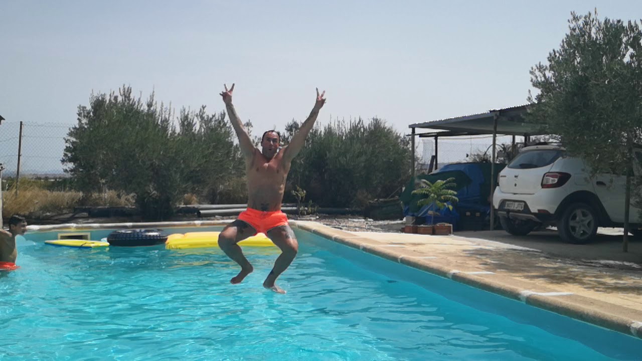 Chapuzon en la piscina