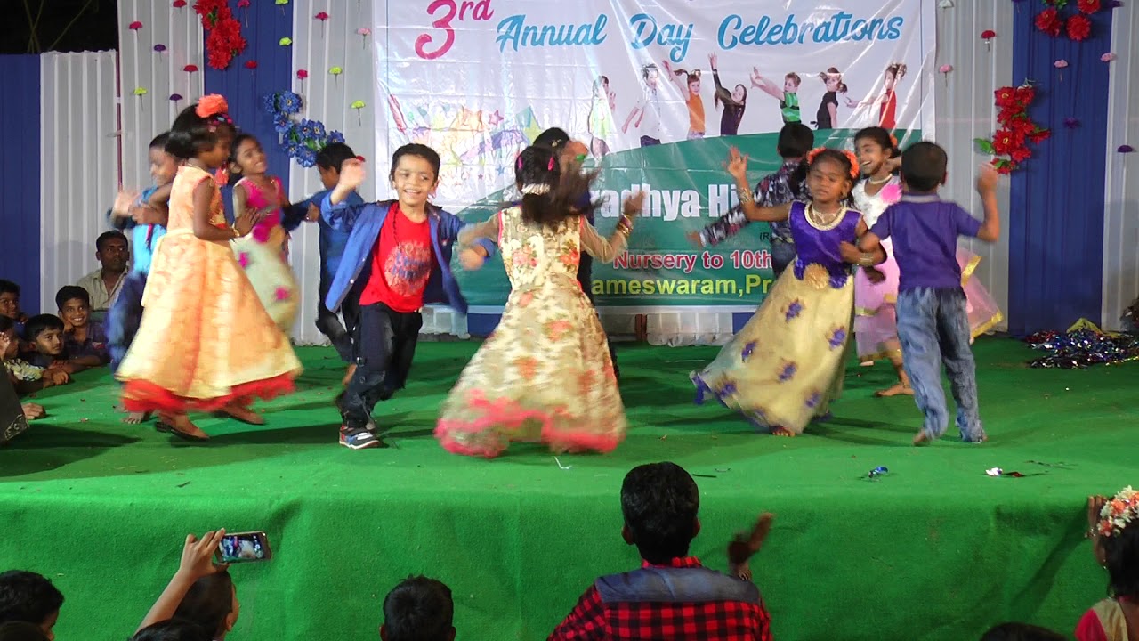 guvva gorinkatho song dance performance by sri aradhya high school kids