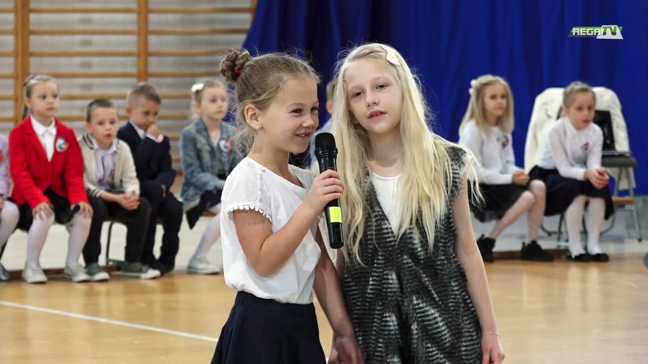 Ślubowanie klas pierwszych w PSP nr 1 im.  Orła Białego w Świdwinie 21.10.2022 r.