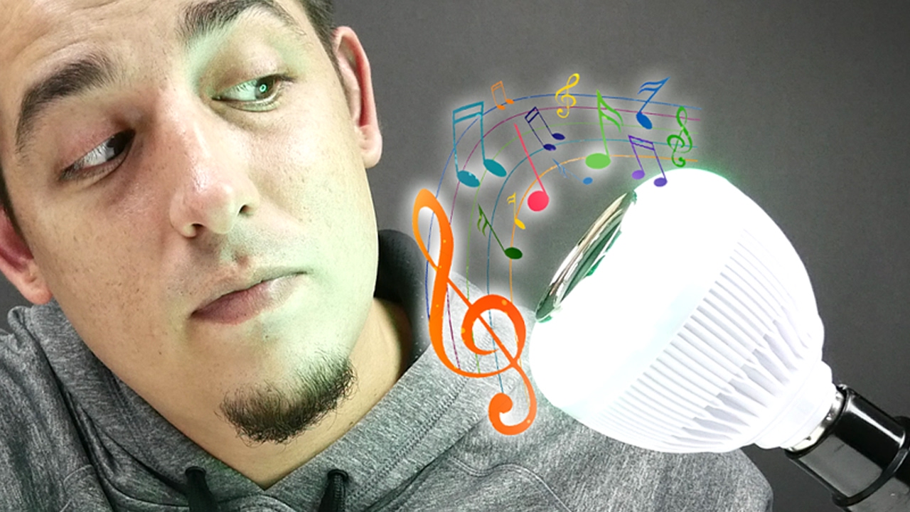 THIS LIGHT BULB PLAYS MUSIC!