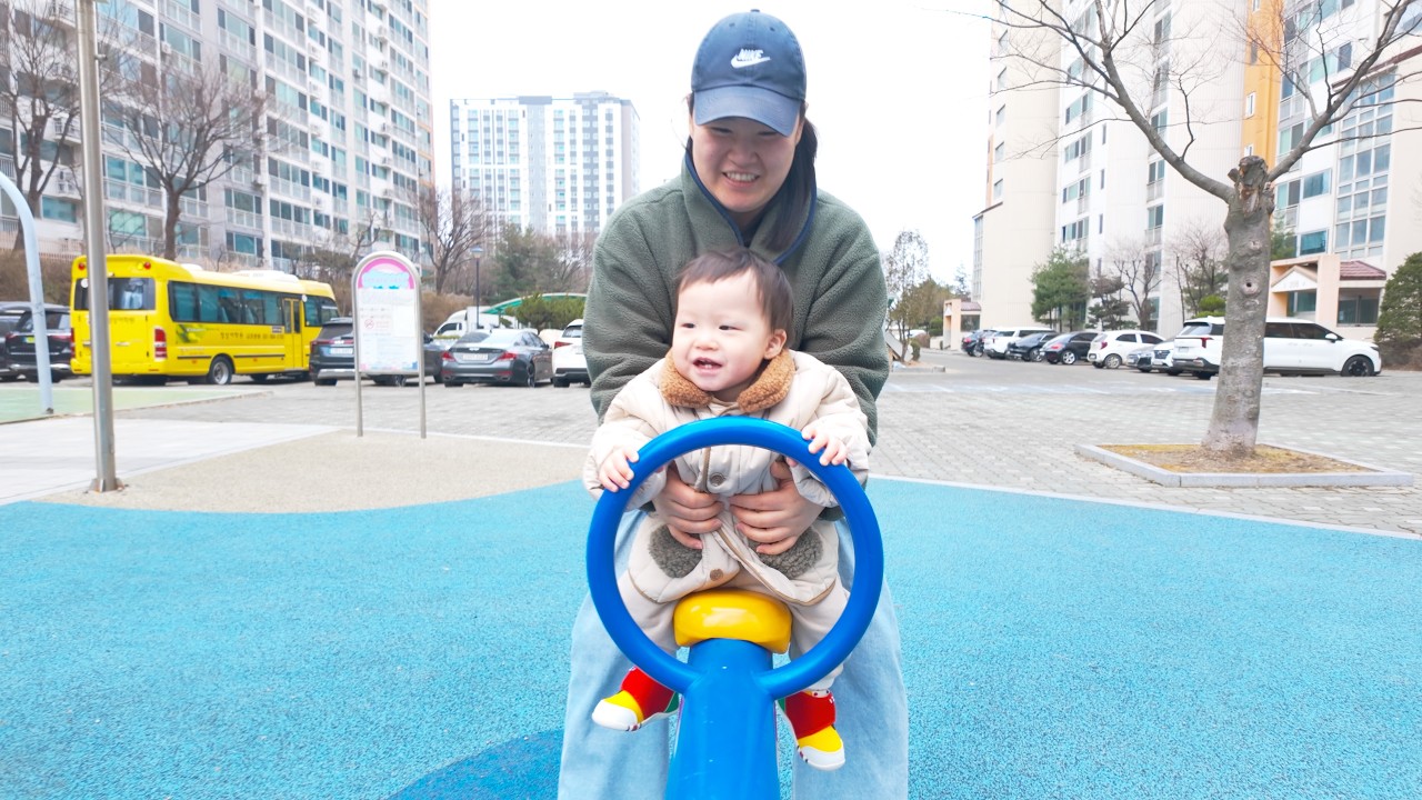 2026-03 | 13개월 이재강 놀이터 신고식