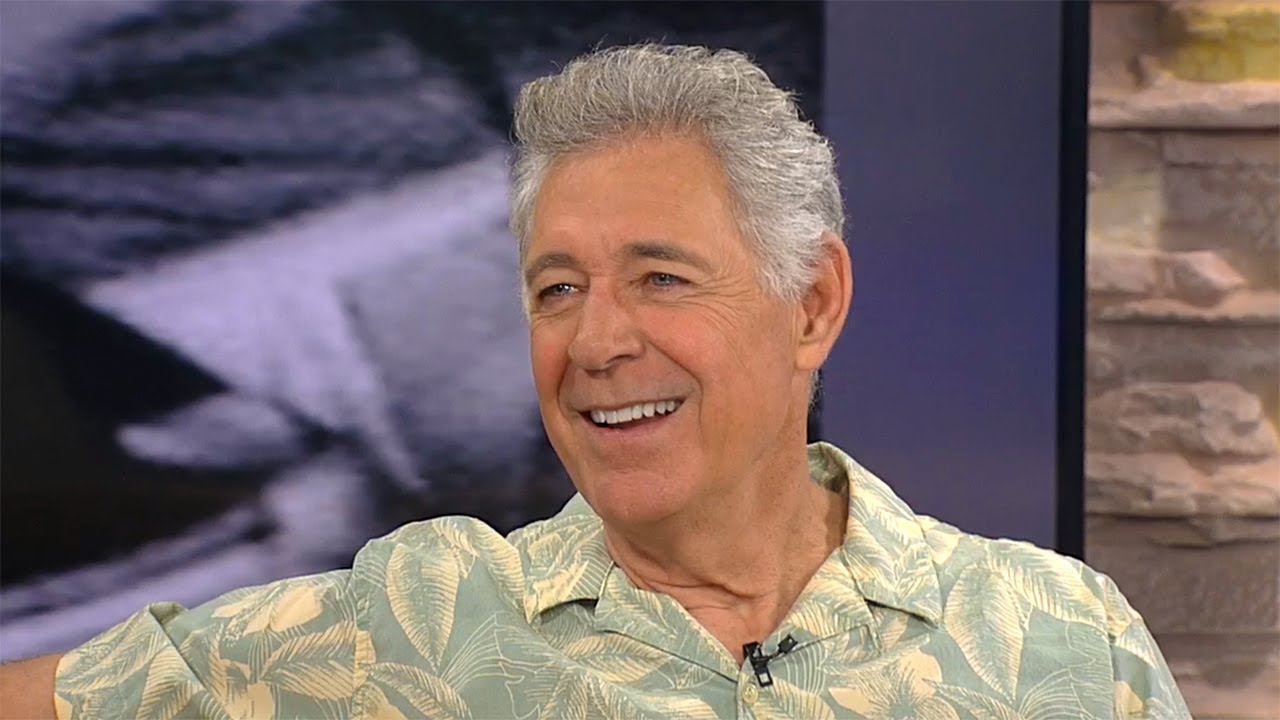The Brady Bunch's Barry Williams answers viewer questions