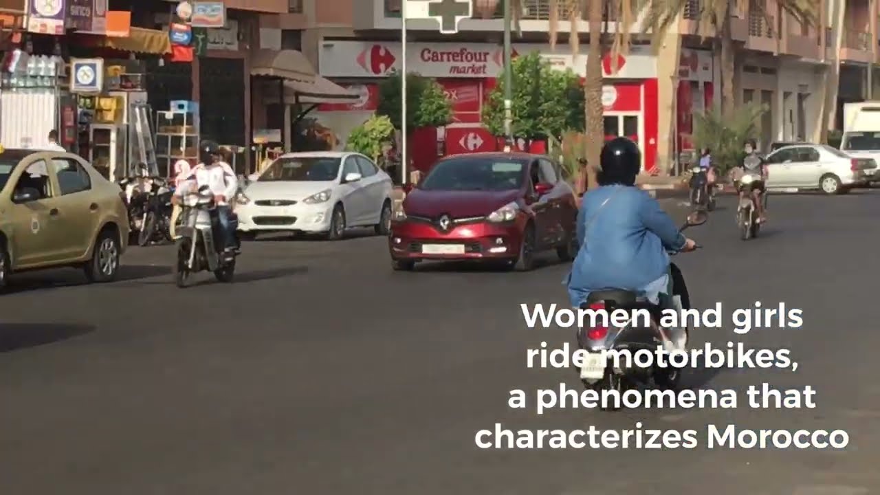 النساء و الدراجات النارية