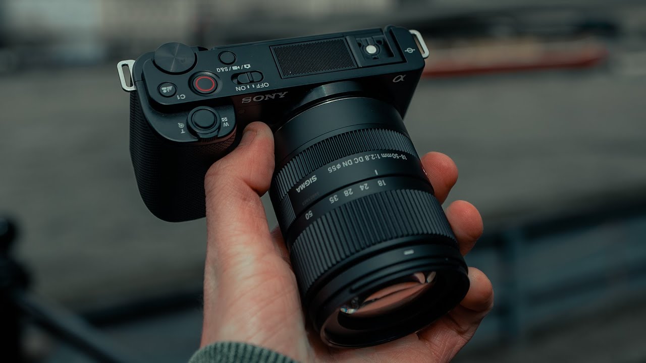 Sony ZV-E10 в 2025 году? Стоит ли оно того?