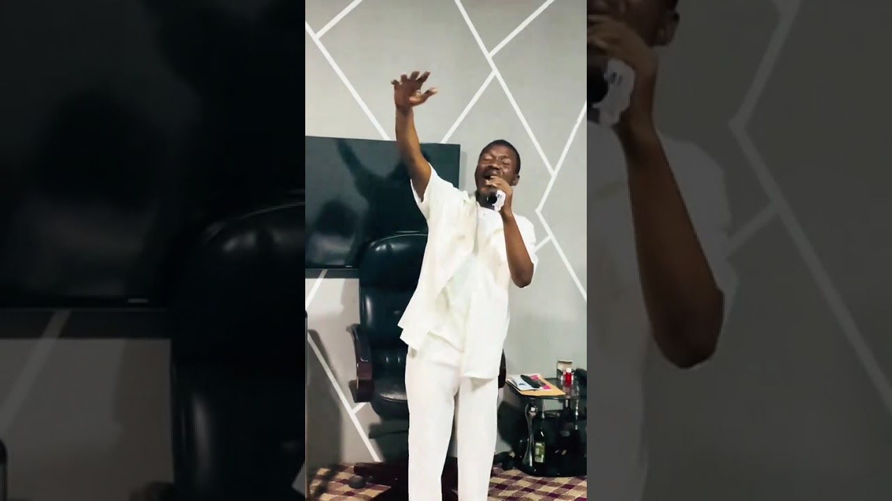 Preforming on prof Williams Yeboah birthday party 🔥🔥🔥🙏🙏🙏🙏🙏Min Yeboah 