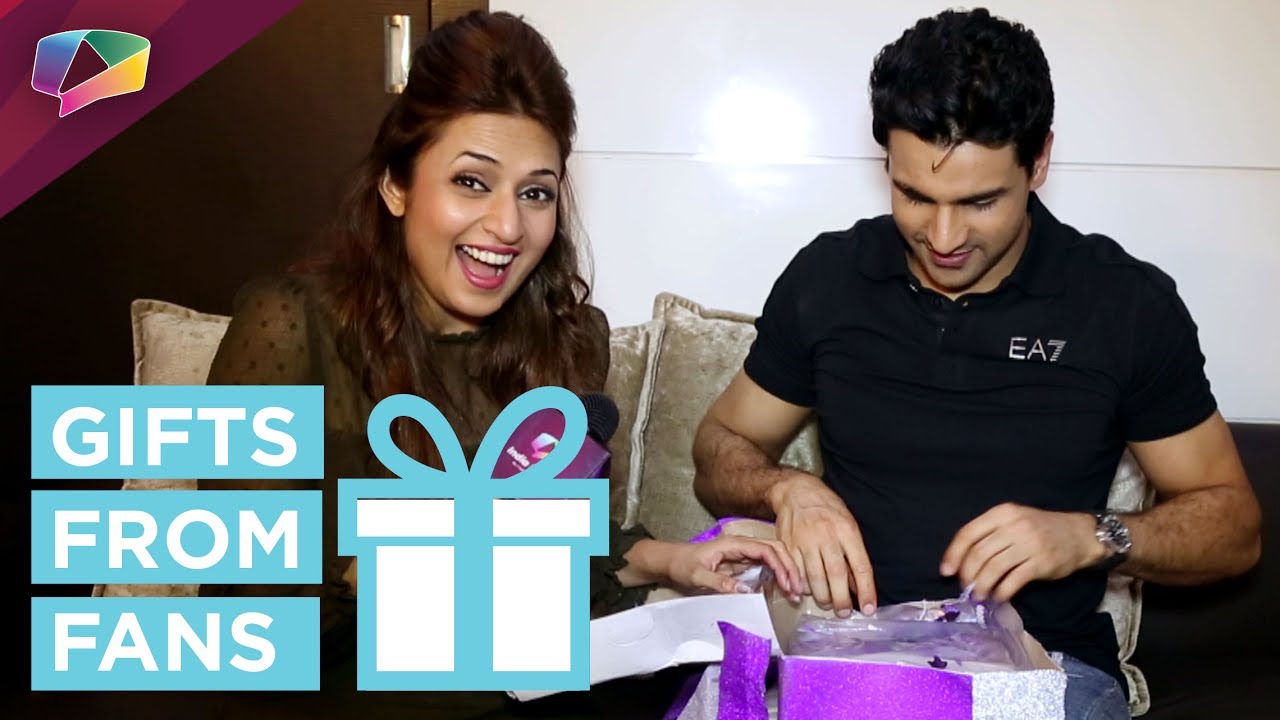 Divyanka Tripathi And Vivek Dahiya Unwrap Anniversary Gift From Their Fan | India Forums