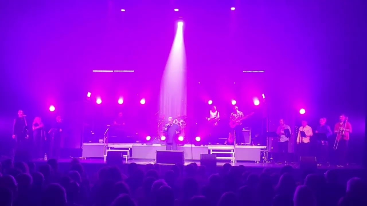One More Night (Tribute Phil Collins)  playing 