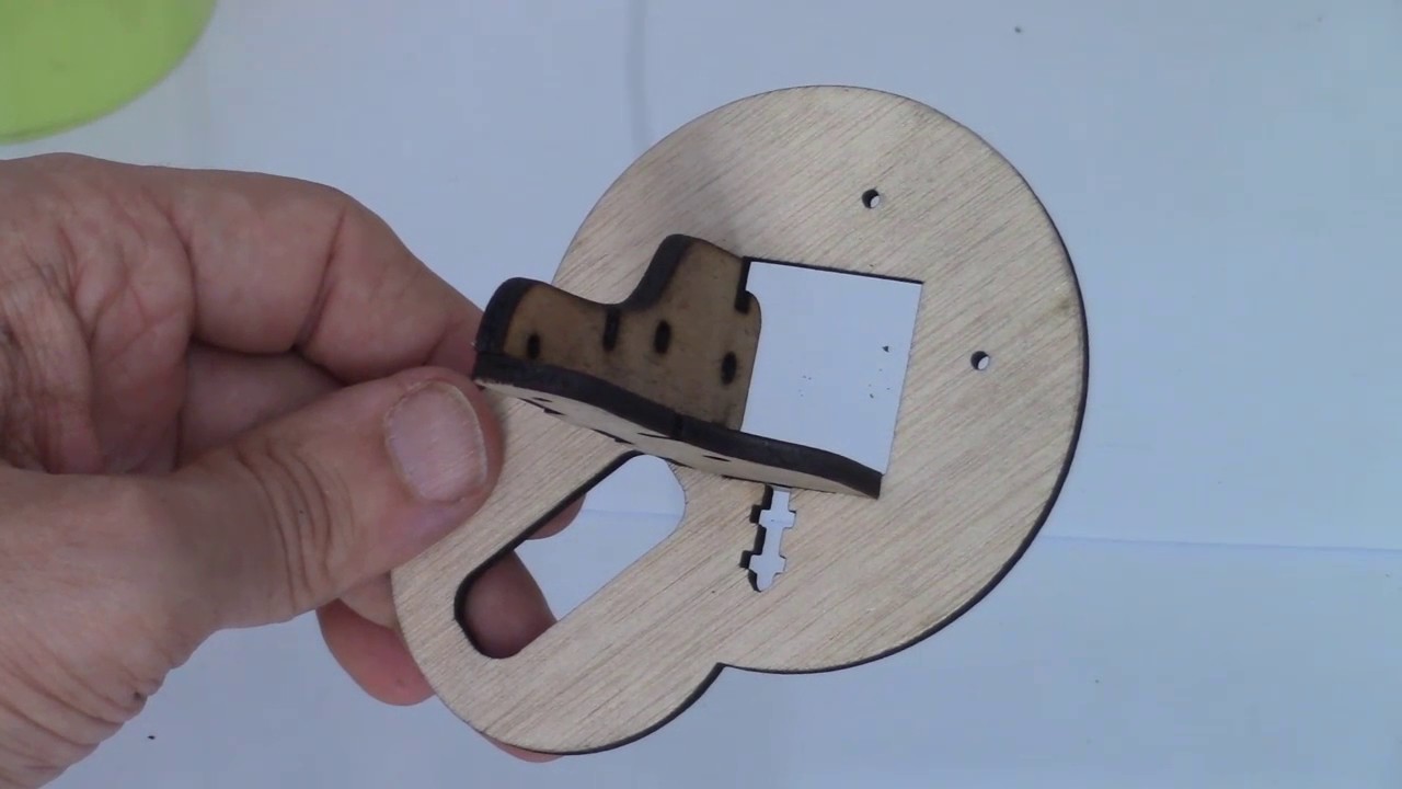 Laser cut and assemble the drawing robot