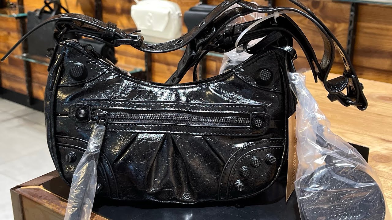 STEVE MADDEN BGLOWING !! TAS YG LAGI VIRAL😍 BALENCIAGA