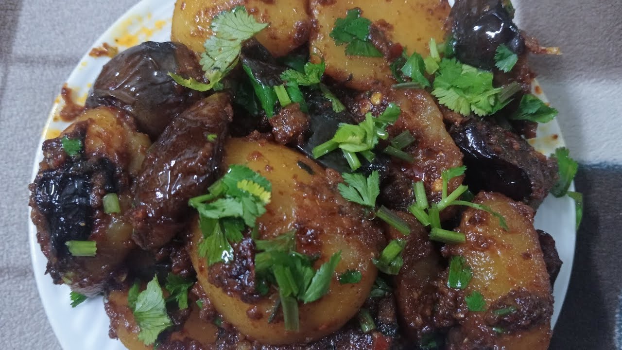 Masaledar aloo baingan recipe 😋 cook with Santosh kumari 
