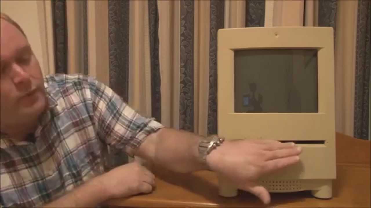 Apple Macintosh Color Classic (1993) Start Up, Full Tour and Demonstration