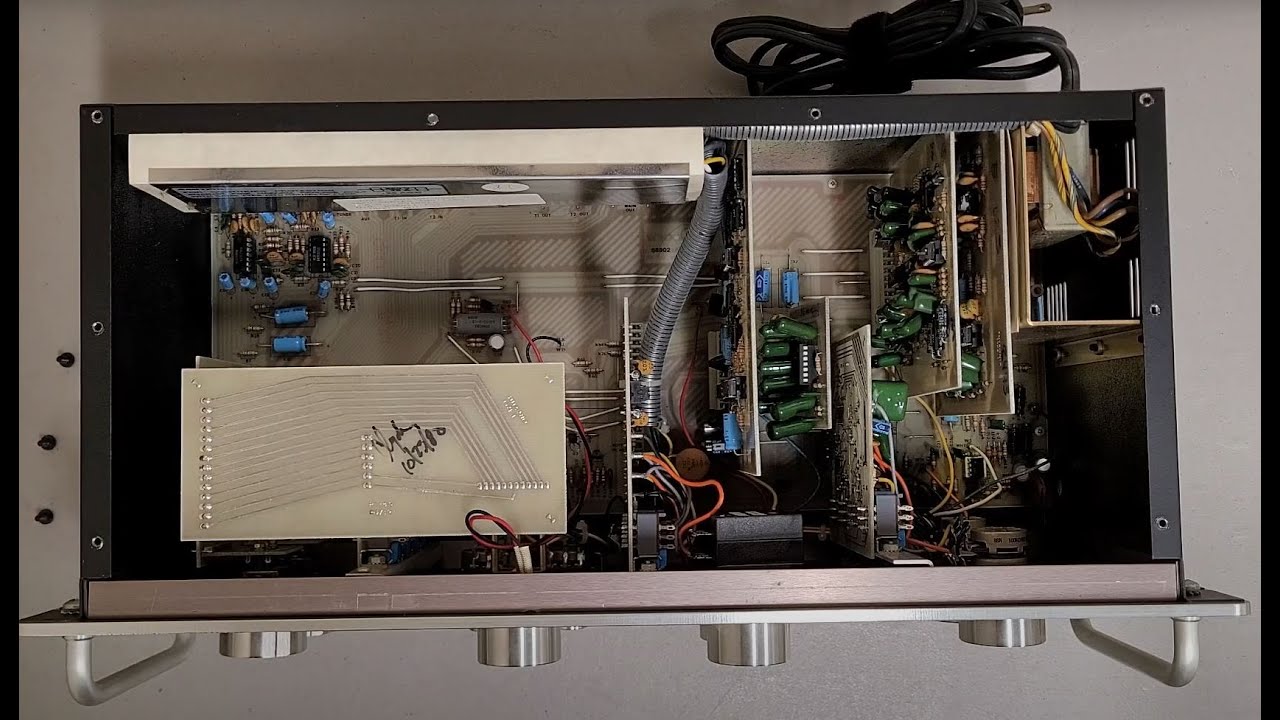 Taking a quick look inside a Phase Linear model 4000 series 2 autocorrelation preamplifier