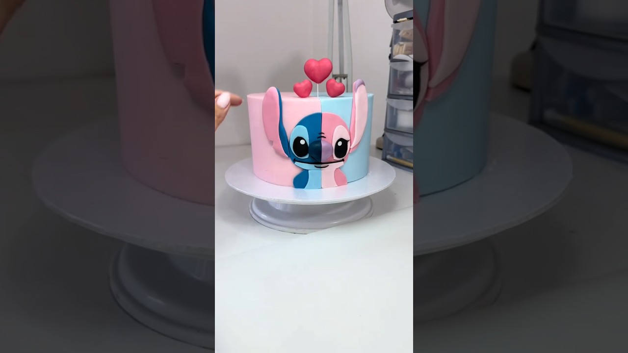 Stitch and Angel cake 💙🩷 #stitch #angel #stitchandangel #liloandstitch #stitchcake #cakedecorating