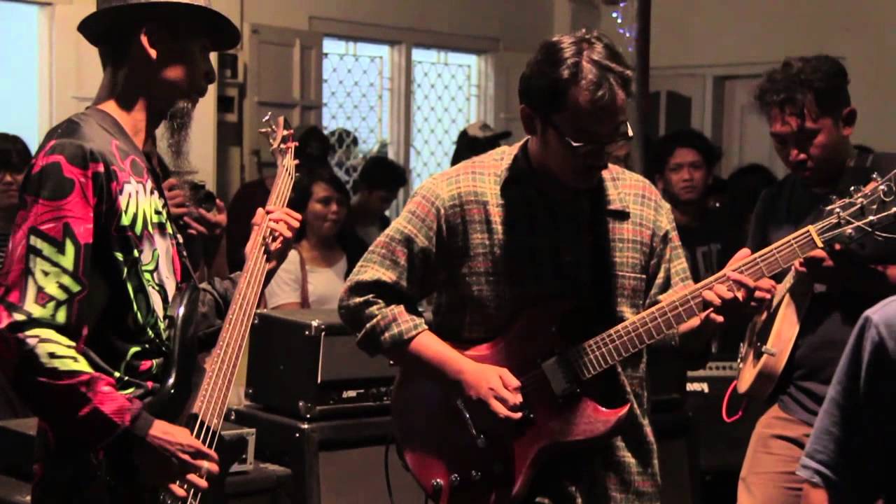 Belajar Membunuh live at ACEHOUSE on 3M Project #1