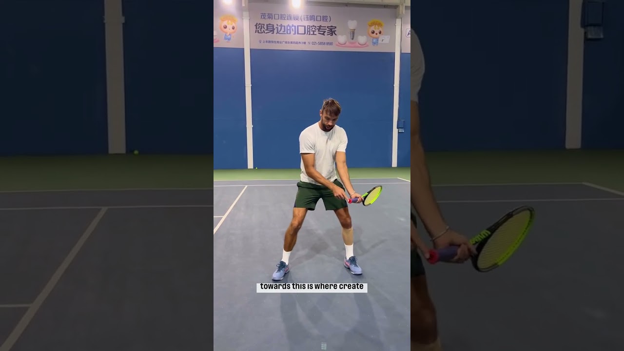 TWO HANDED BACKHAND - GOLDEN TIPS!👌#tenfitmen #tennistips #backhand #tennisbackhand #tenniscoach