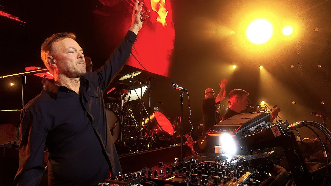 Pete Tong - Ibiza Classics - Lola’s Theme Live From The O2 Winter 2025