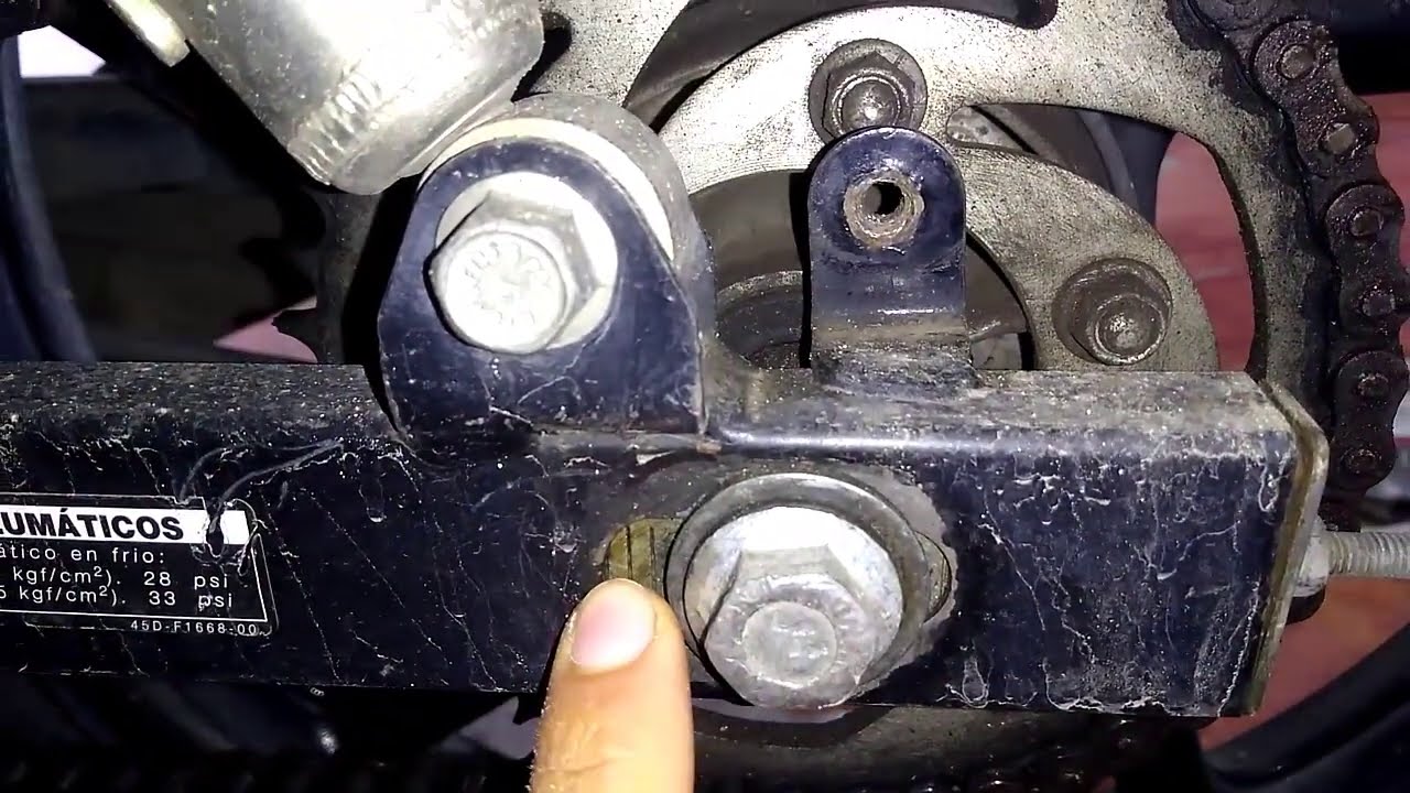 ⛔ Como TENSIONAR la CADENA de una moto YAMAHA SZR ❓