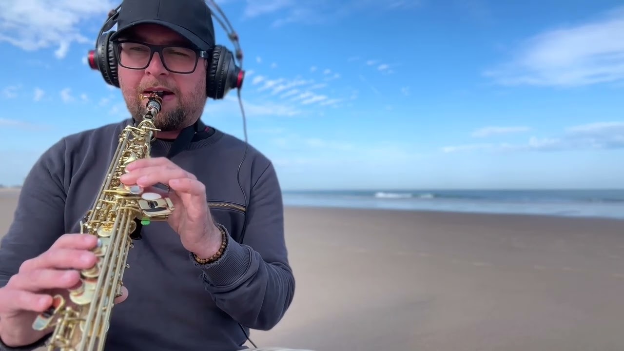 Drone improvisation at Groot strand // soprano saxophone