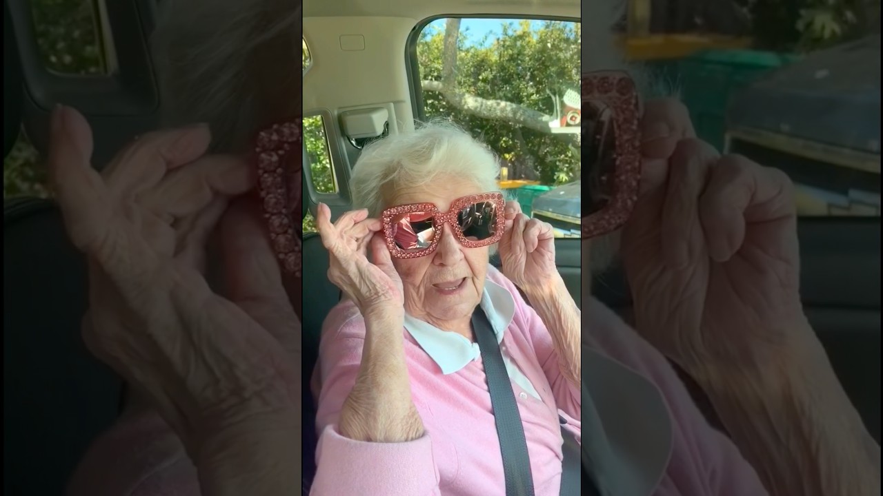 Funny Grandma🤣 #foryou #funny #grandma