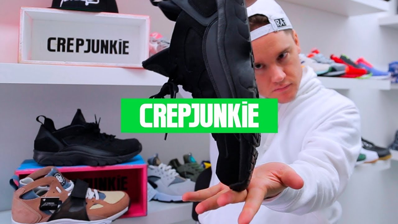 DJ LOGAN SAMA: NIKE AIR TRAINER HUARACHE LOW TRIPLE BLACK