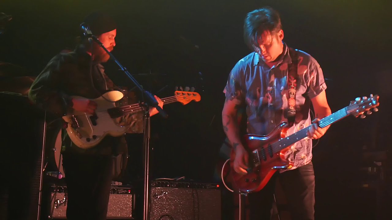 Modest Mouse - Tiny Cities Made Of Ashes (Live in Birmingham)