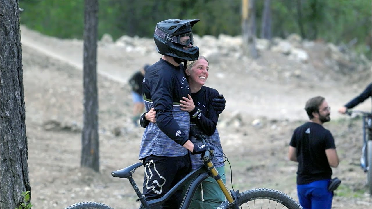Reverse owner hits the 20m gap at EVO Bikepark Jam !