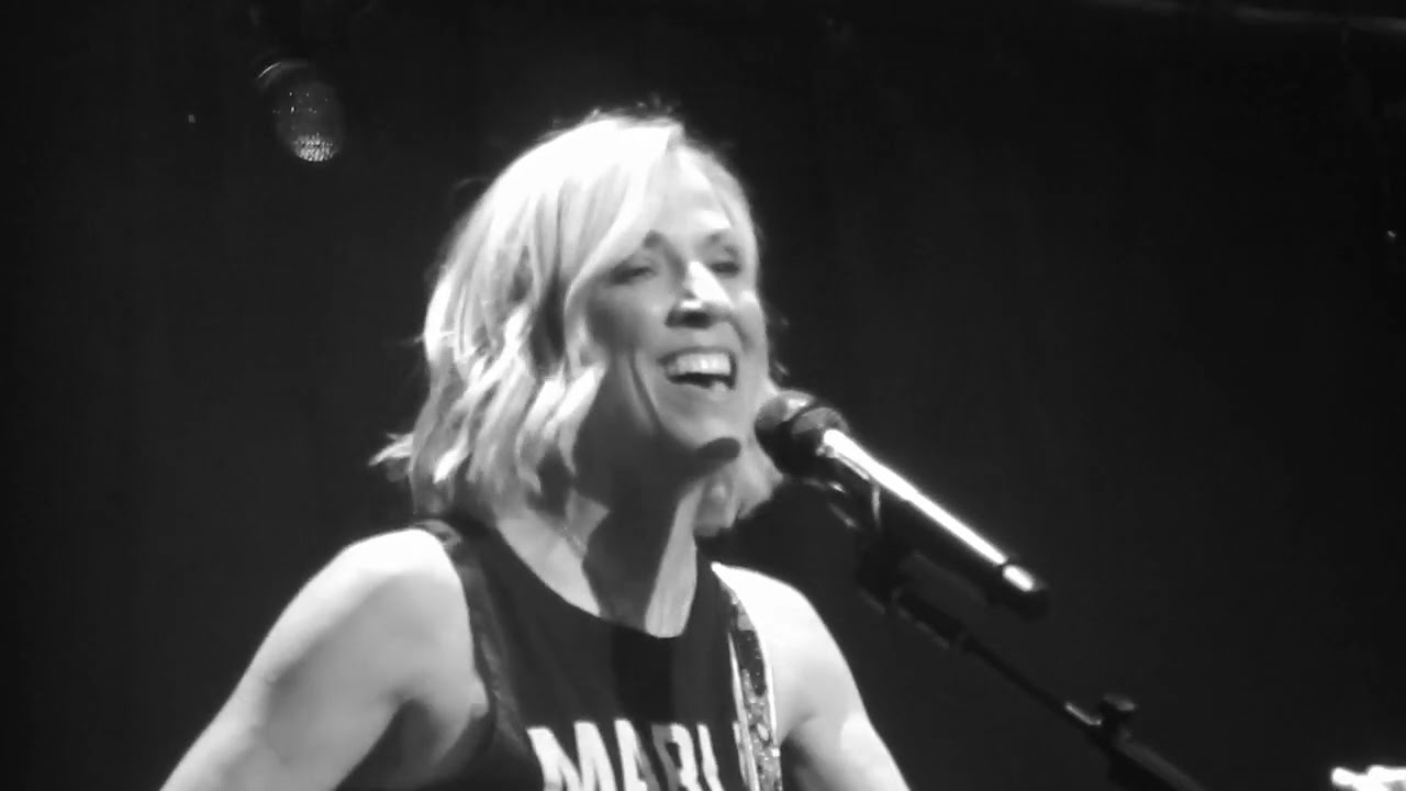 THERE GOES THE NEIGHBORHOOD - SHERYL CROW live@Paradiso Amsterdam 28-6-2024