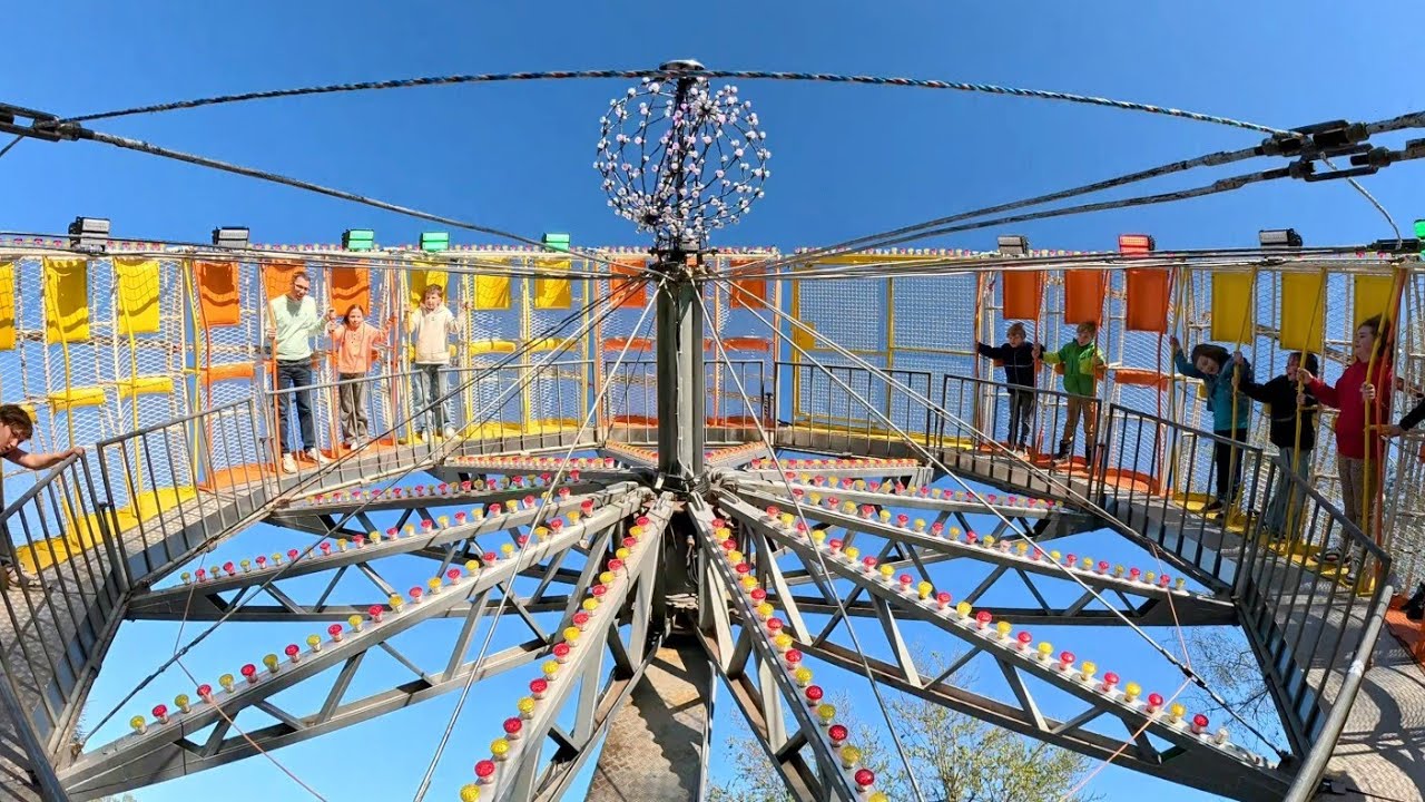Centrifugal force ride 
