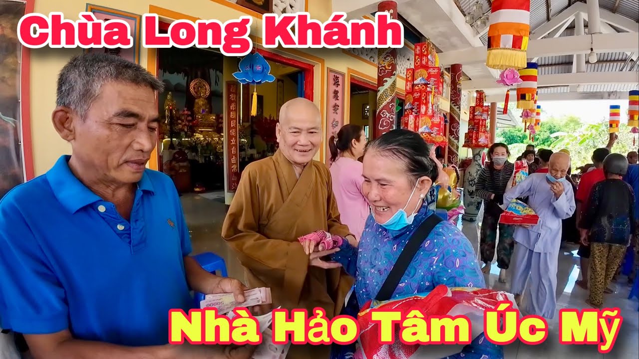 Nhà Hảo Tâm Úc Mỹ Tặng 100 Phần Quà Đến Người Khó Khăn Tại Chùa Long Khánh | Khương Nhựt Minh