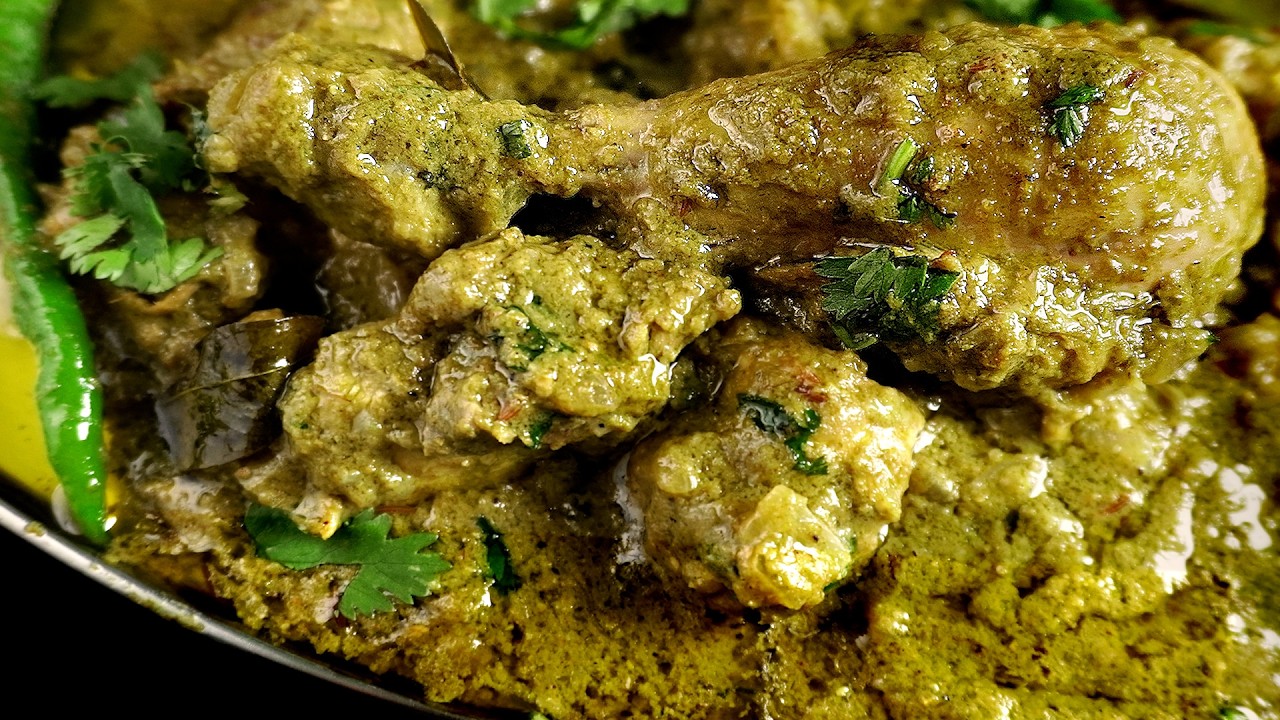 Andhra Green Chilli Chicken | Restaurant Style Green Chicken Recipe (Rice & Chapati)