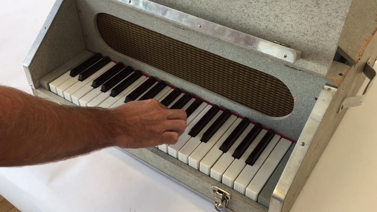Jenco Celeste 3 Octave Keyboard Demo