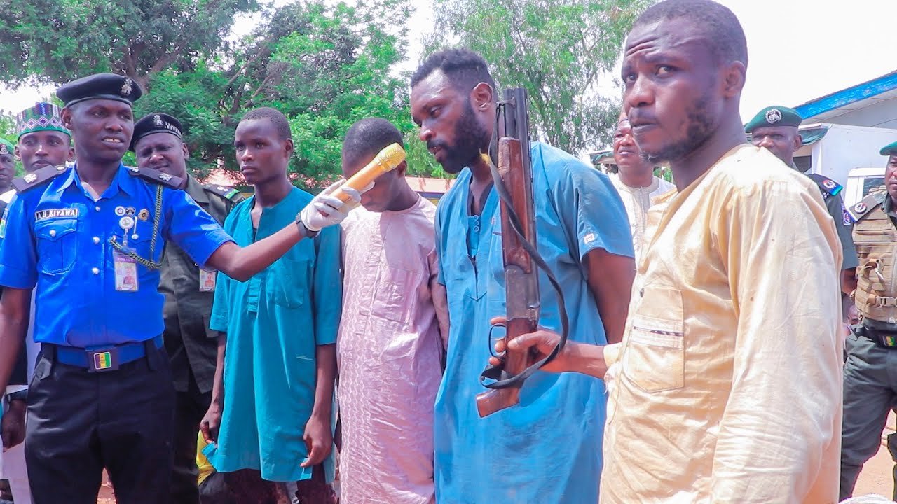Tunda Nake Fashi Da Makami Ba`a Taba Kama Niba Sai Yanzu.