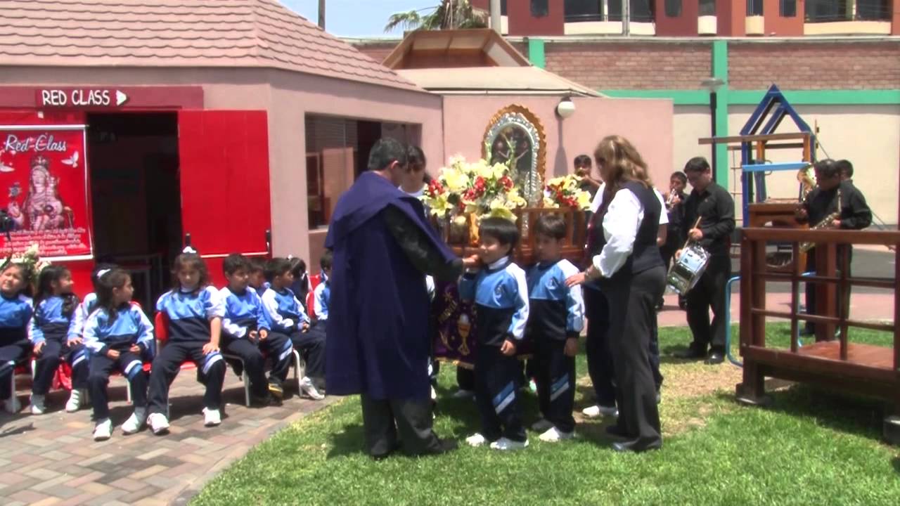 HOMENAJE AL SEÑOR DE LOS MILAGROS