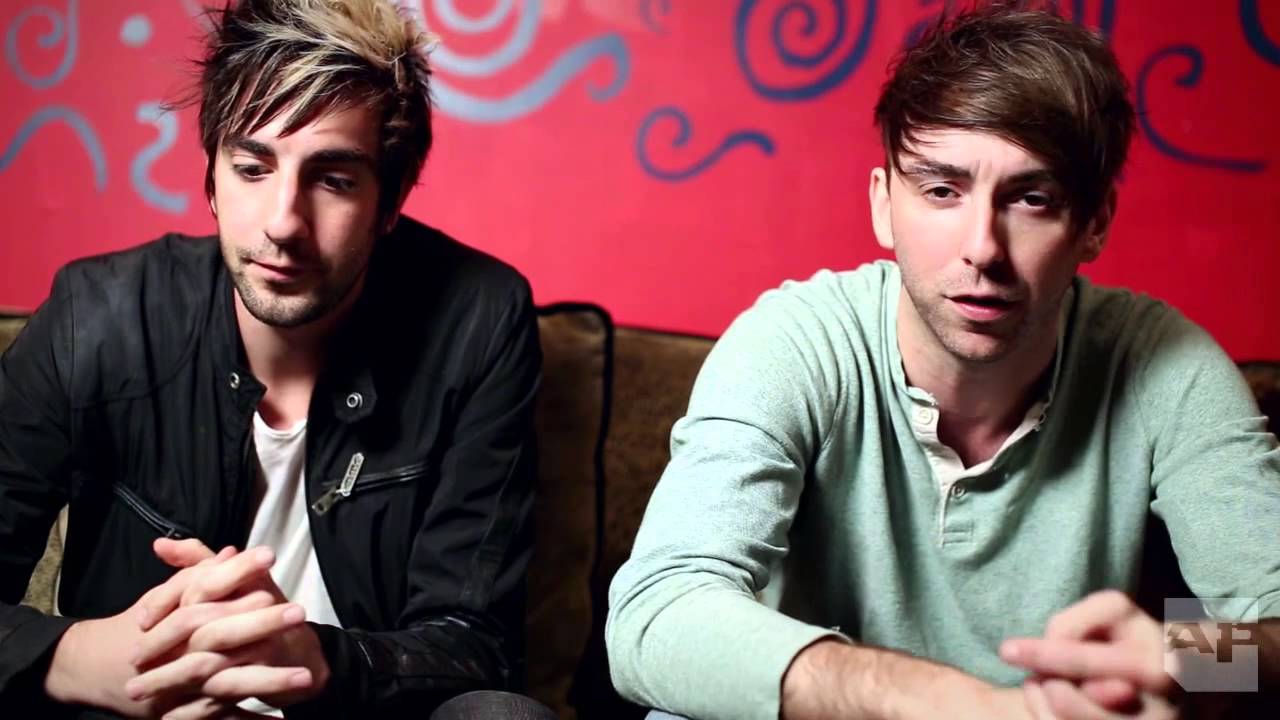 All Time Low invite you to the APMAs
