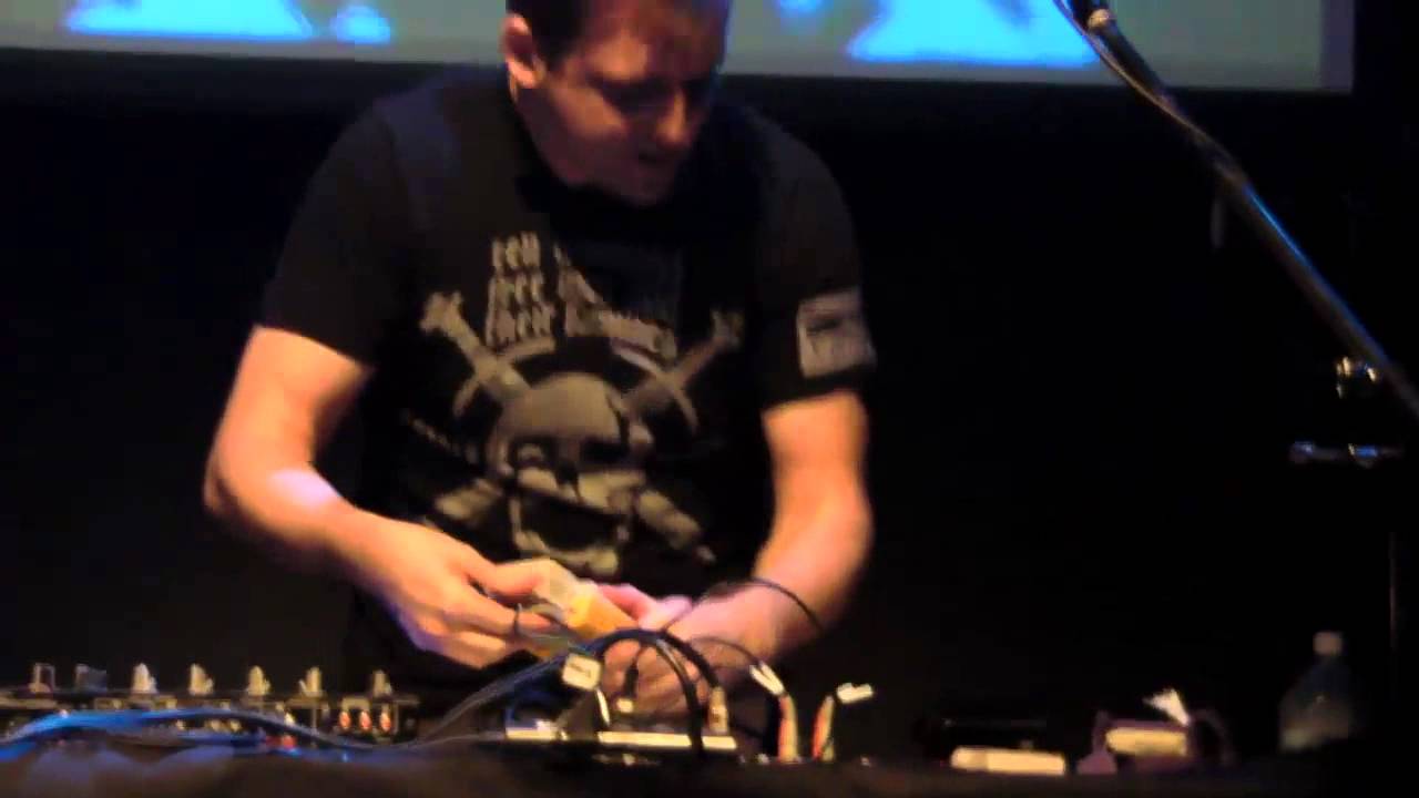 Bit Shifter - Blip Festival Tokyo 2012