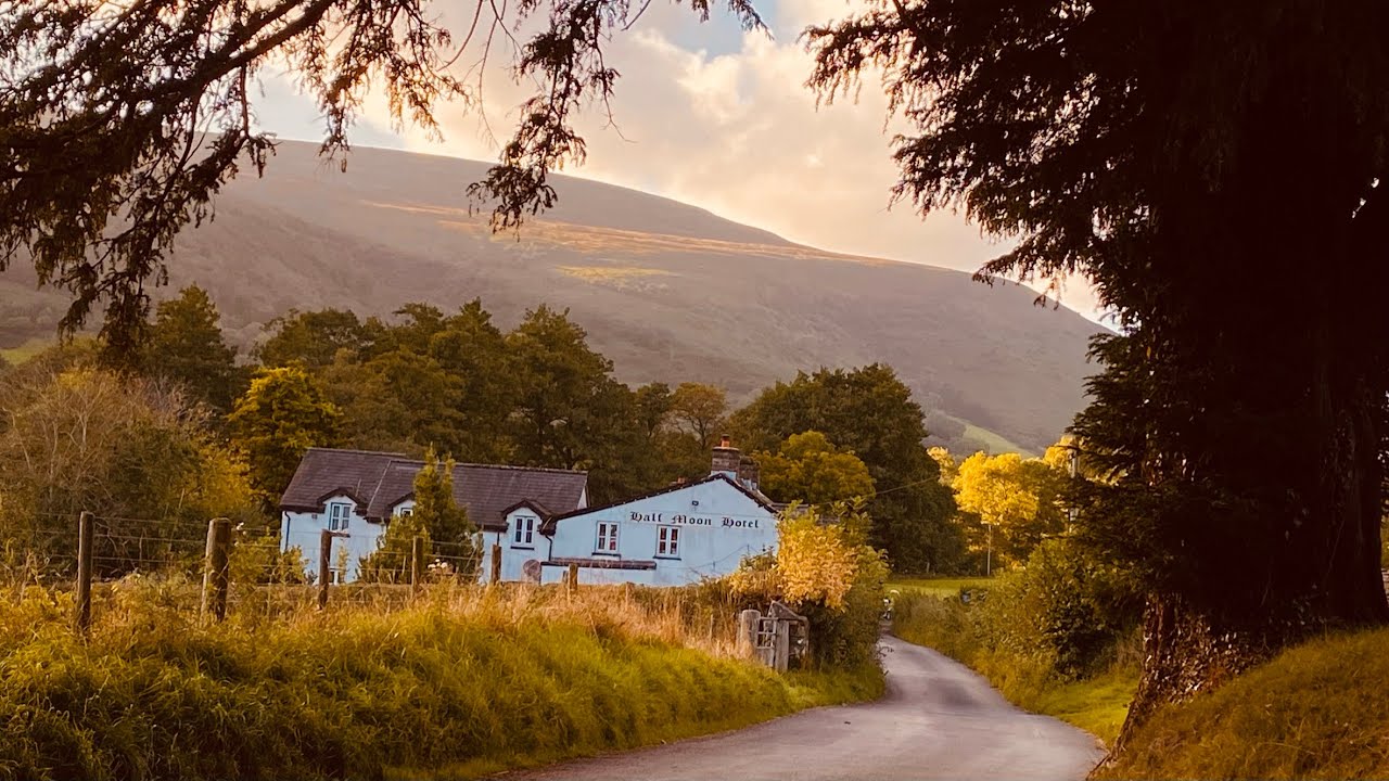 4 DAYS IN WALES  |  THE HIGHLIGHTS  |  CARDIFF & THE BRECON BEACONS