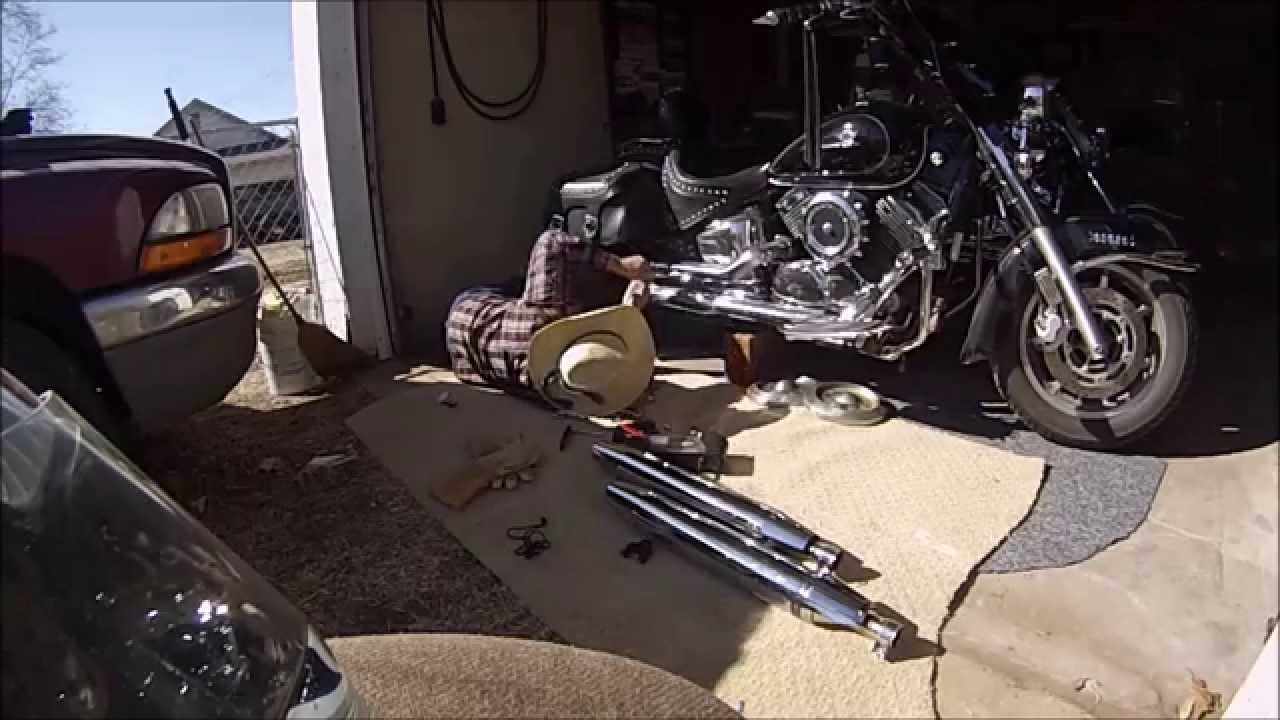 v star 1100 stock exhaust to Cobra slip ons in less than 5 min.